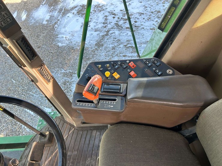 1990-john-deere-9400-image-15