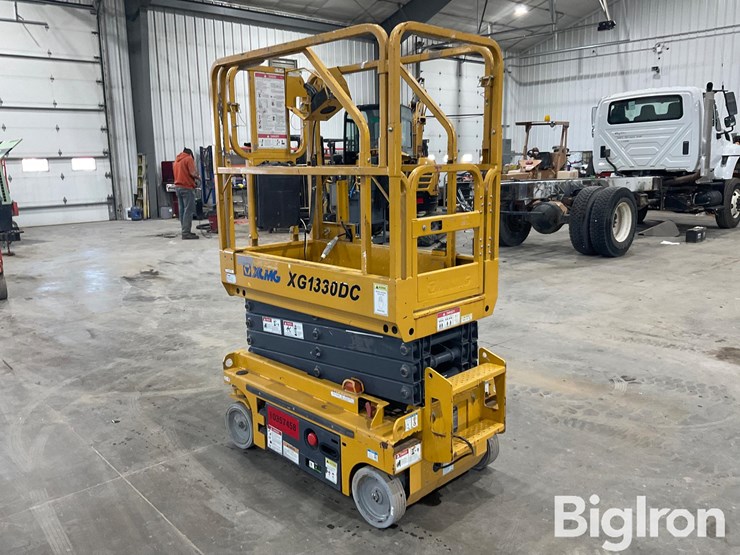 2021-massey-ferguson-730-image-7