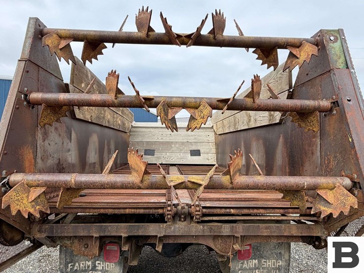 1990-ford-f700-image-19