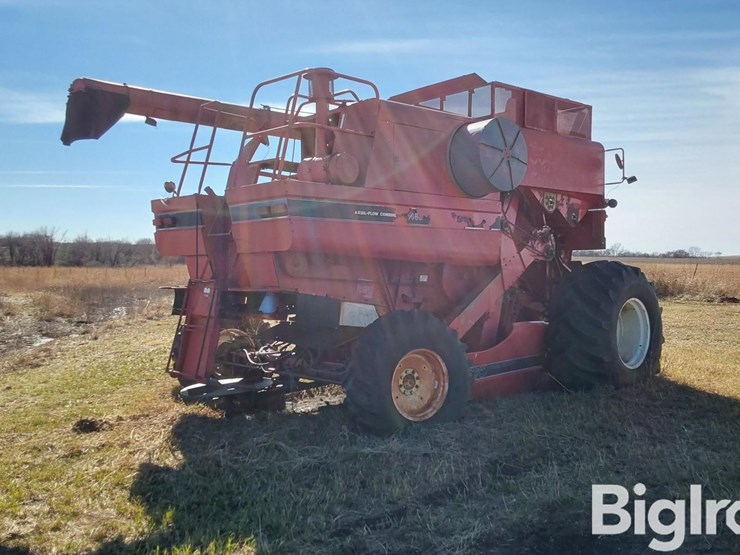 1985-case-ih-1480-image-7