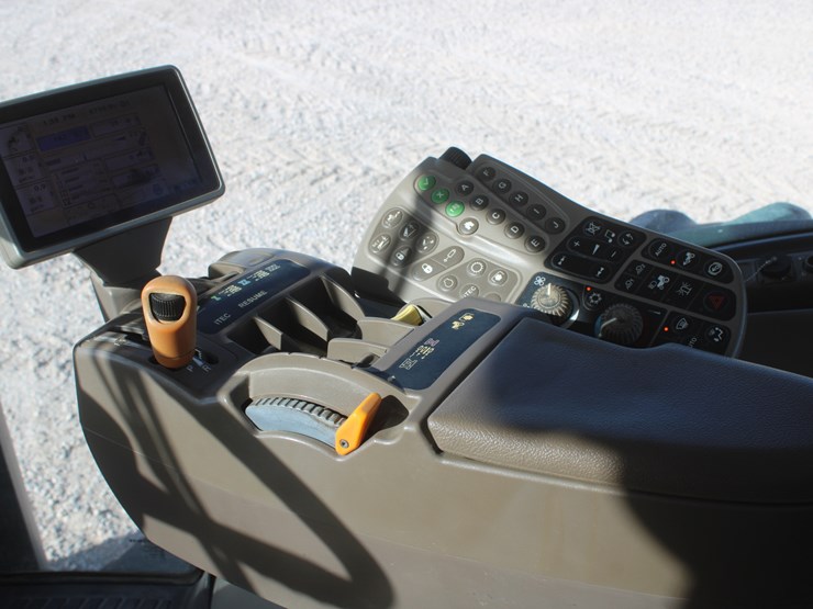 john-deere-8285r-image-58