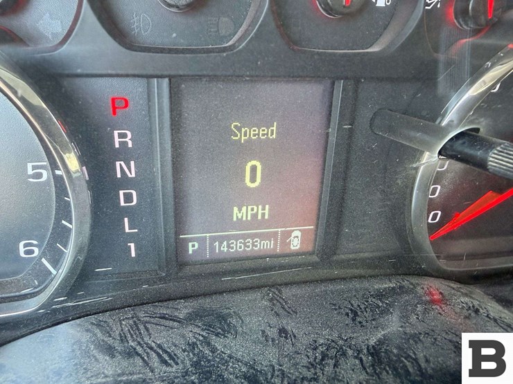 2017-chevrolet-silverado-3500-image-28