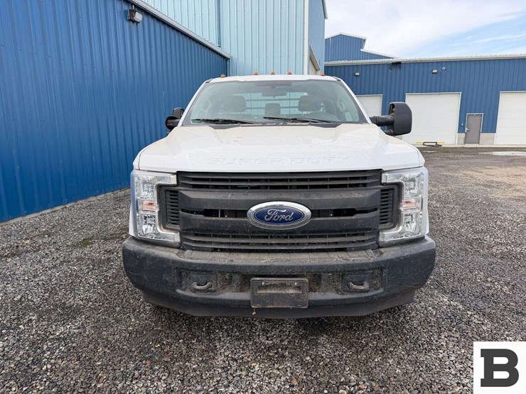 2019-ford-f350-image-10