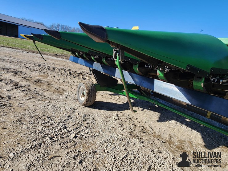 2022-john-deere-c8r-image-20