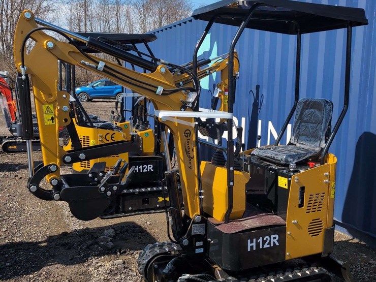 cfg-industrial-mini-excavator---h12r-image-1