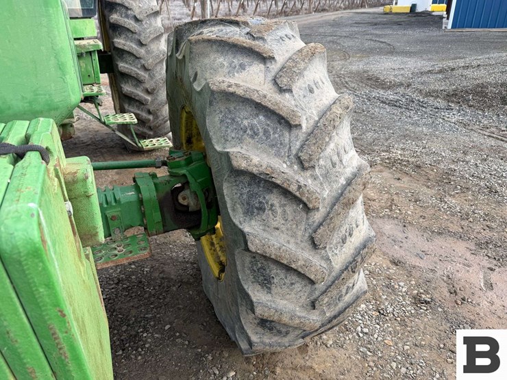 1989-john-deere-4755-image-14