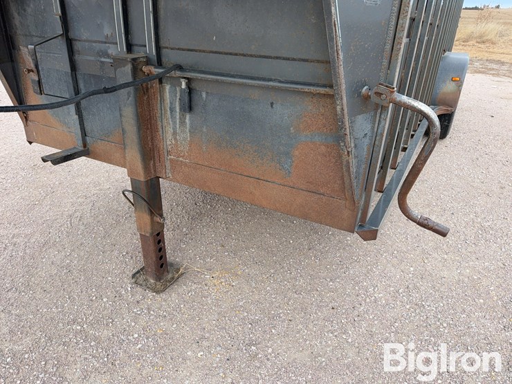 1999-titan-trailer-image-9