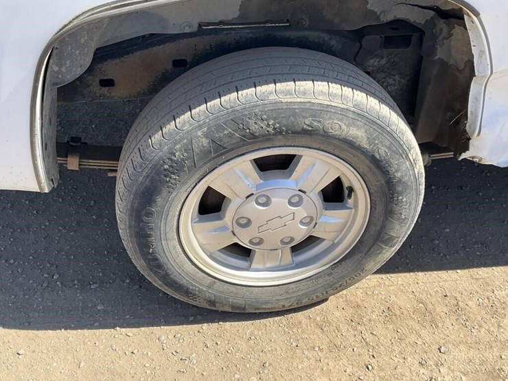 2005-chevrolet-colorado-image-13