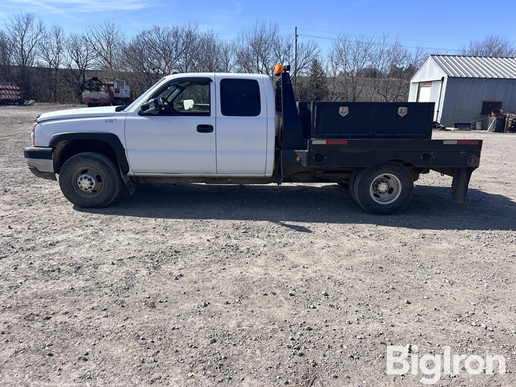 2005-chevrolet-k3500-image-8