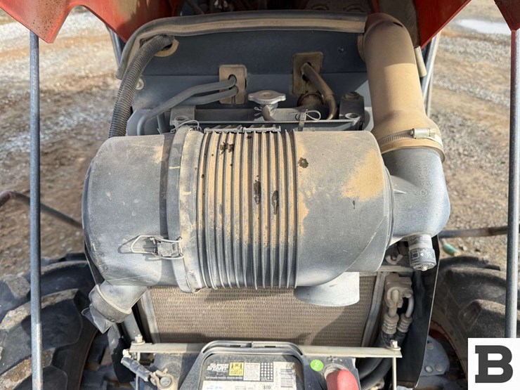 2014-kubota-m8540hd-image-23