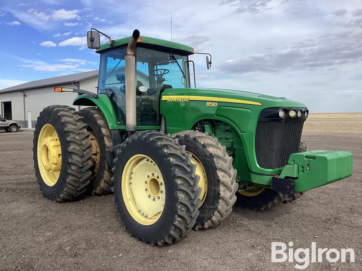 john-deere-8520-image-3