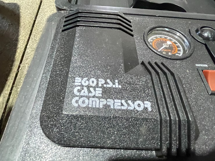 #7219-•-rayovac-workhorse-flash-light-image-10