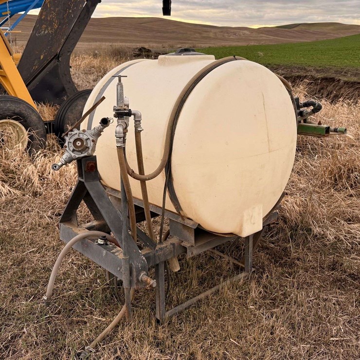 200 Gallon 3PT Sprayer - Thornton, WA