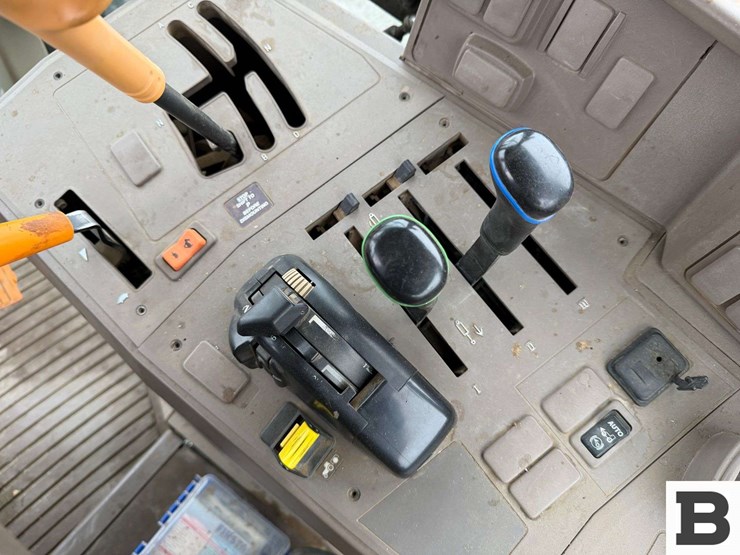 2017-john-deere-6130m-image-57