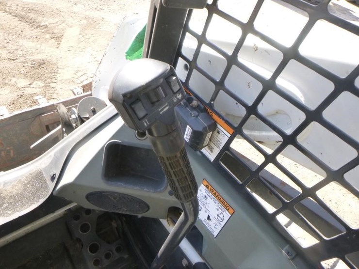 2017-bobcat-t590-image-19