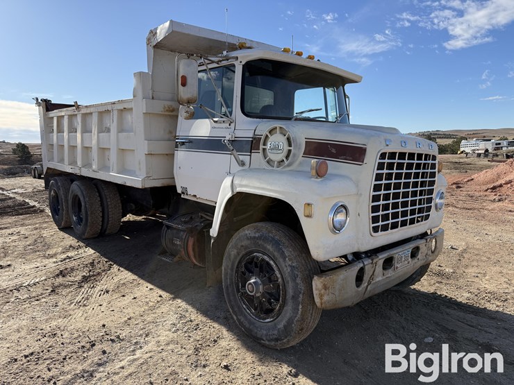 1981-ford-lnt8000-image-3