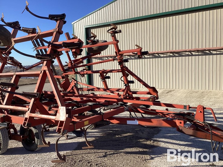 case-ih-4800-image-17