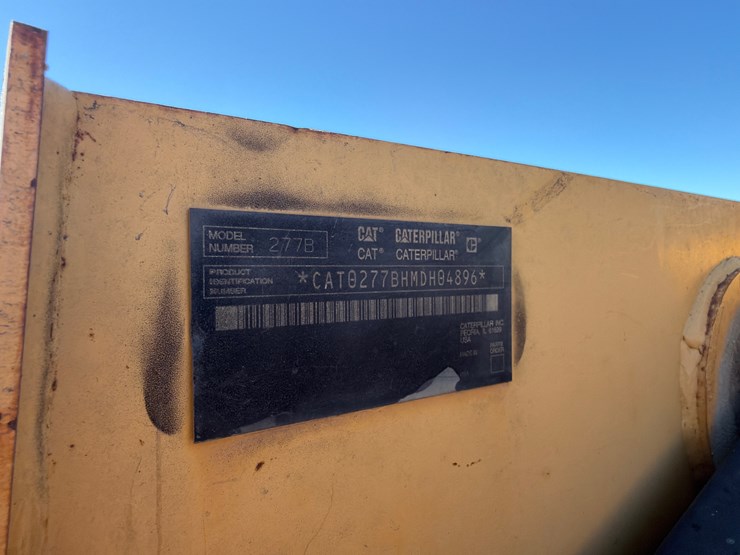 caterpillar-277b-image-12