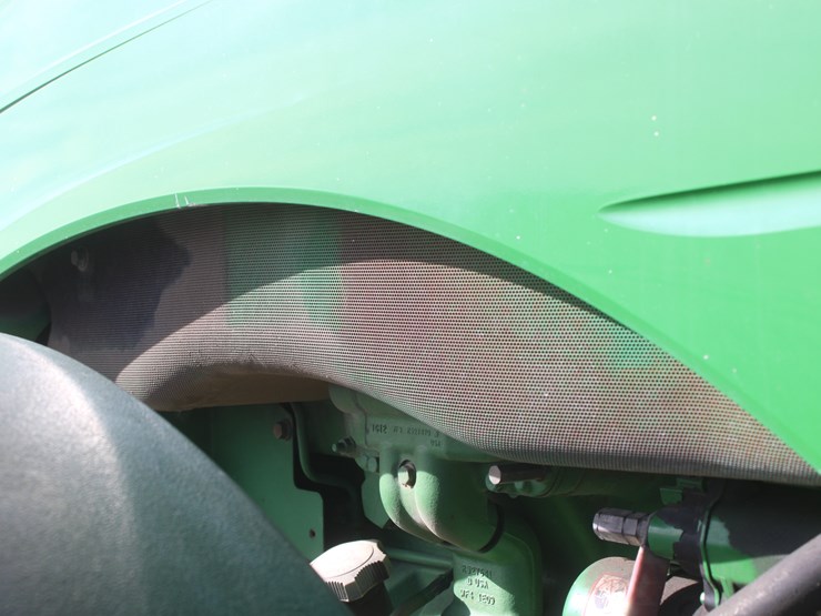 john-deere-8285r-image-15