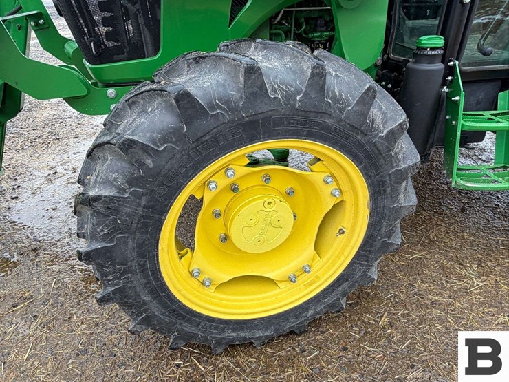 john-deere-5075e-image-16