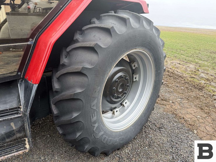 1996-case-ih-5240-image-11