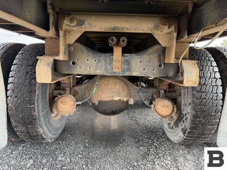 1980-ford-9000-image-30