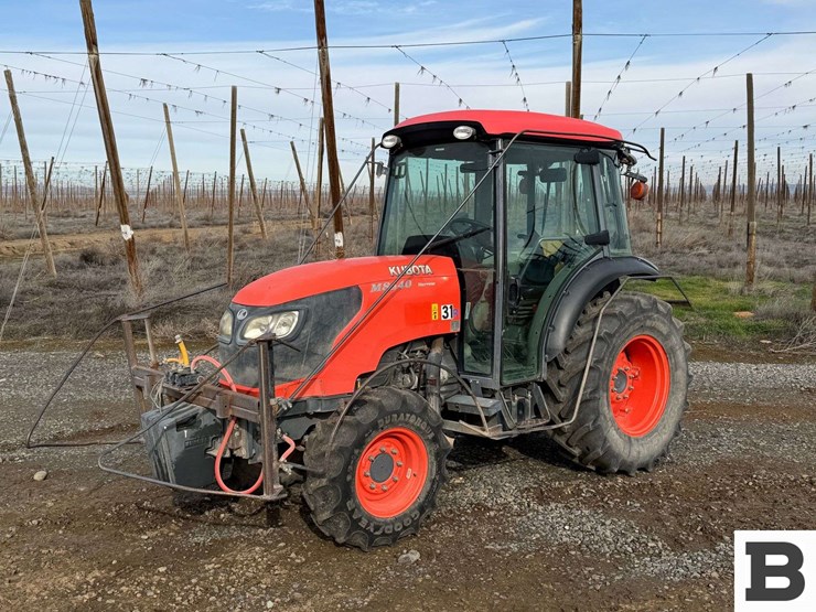 2016-kubota-m8540hd-image-1