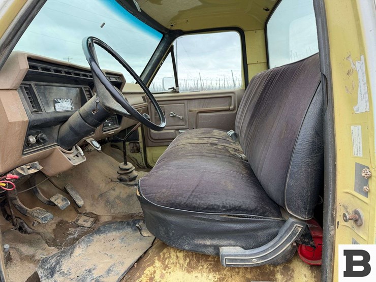 1986-ford-f700-image-37