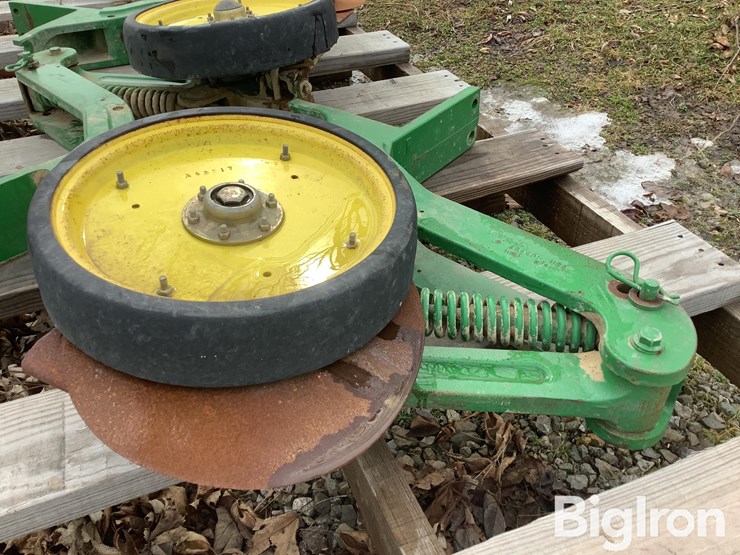 john-deere-1775-image-12