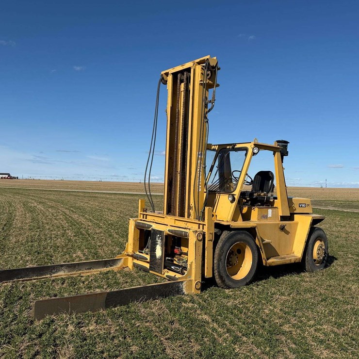 1979 CATERPILLAR V180B