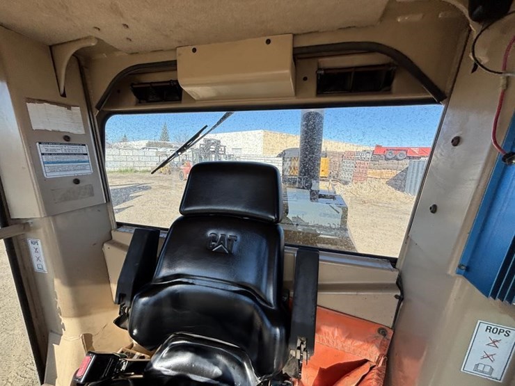 caterpillar-143h-image-50