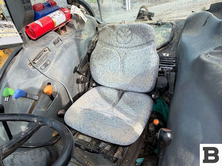 2008-new-holland-tn85fa-image-33