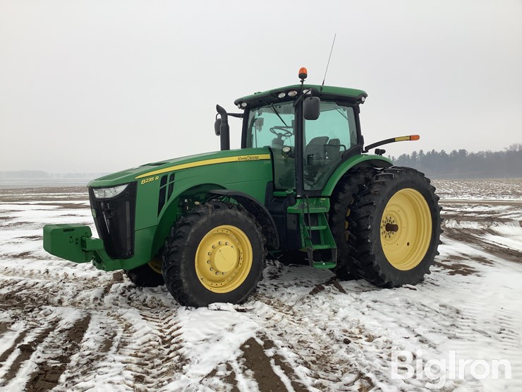 2012-john-deere-8235r-image-1
