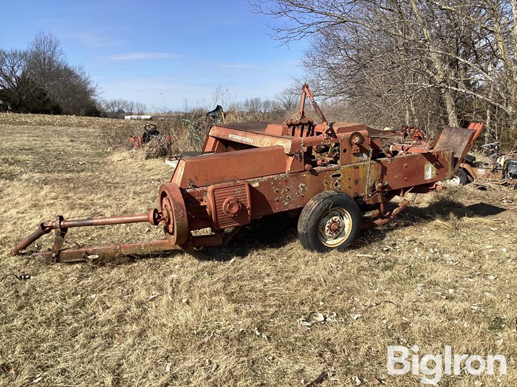 international-440-image-8