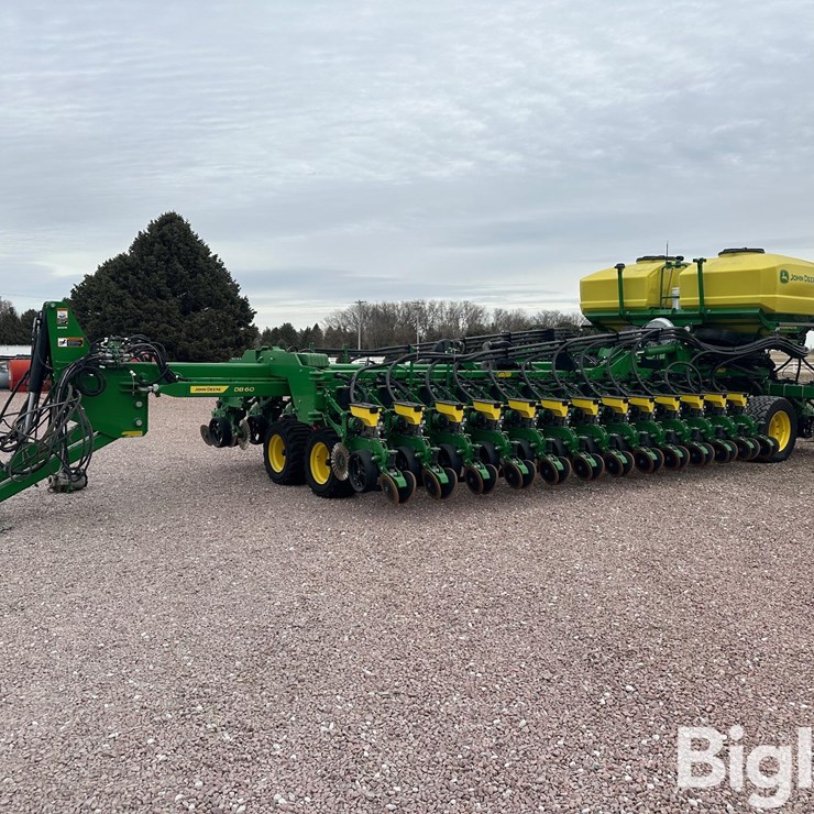 2024 JOHN DEERE DB60