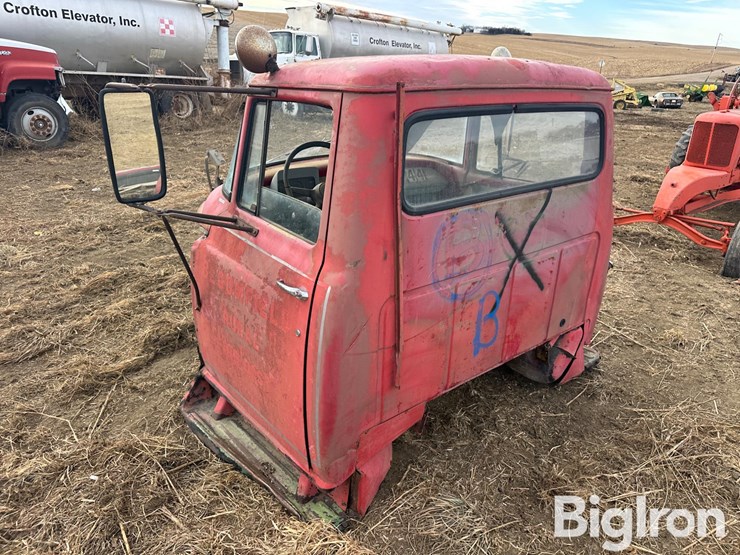 international-b-image-7