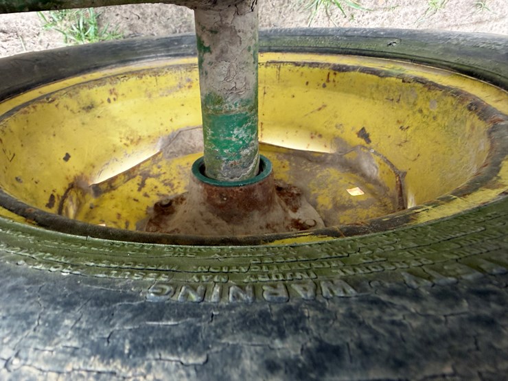 john-deere-25-image-7