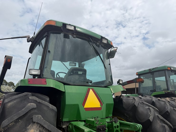 2001-john-deere-8310-image-22