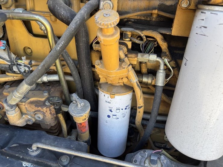 caterpillar-143h-image-58