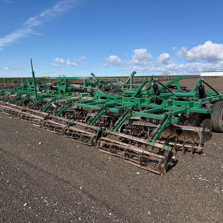 2017 GREAT PLAINS 4000