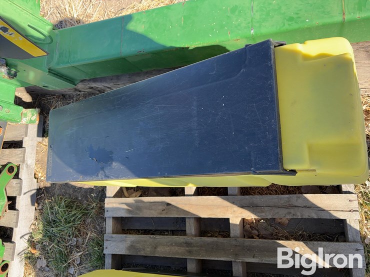 john-deere-12-image-9