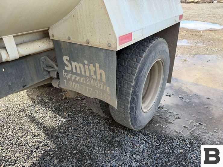 2003-international-durastar-4300-image-10