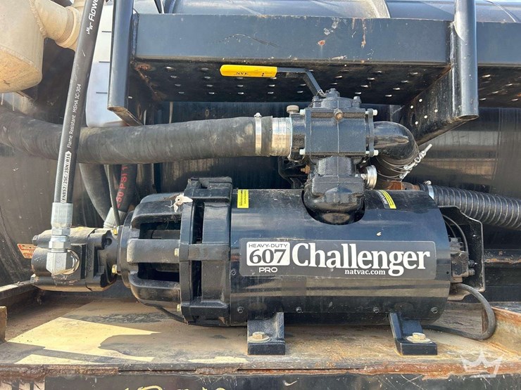 2011-troxell-vacuum-image-7