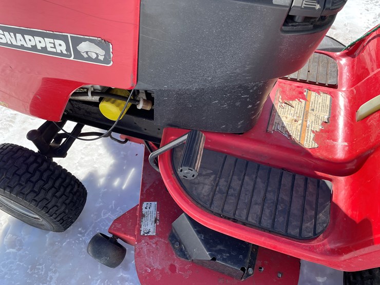 #14000-•-snapper-48"-riding-lawn-mower-(marenisco,-mi)-image-28