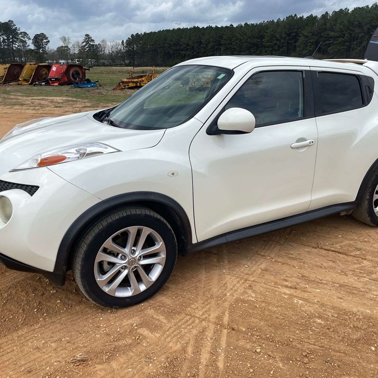 2011 NISSAN JUKE