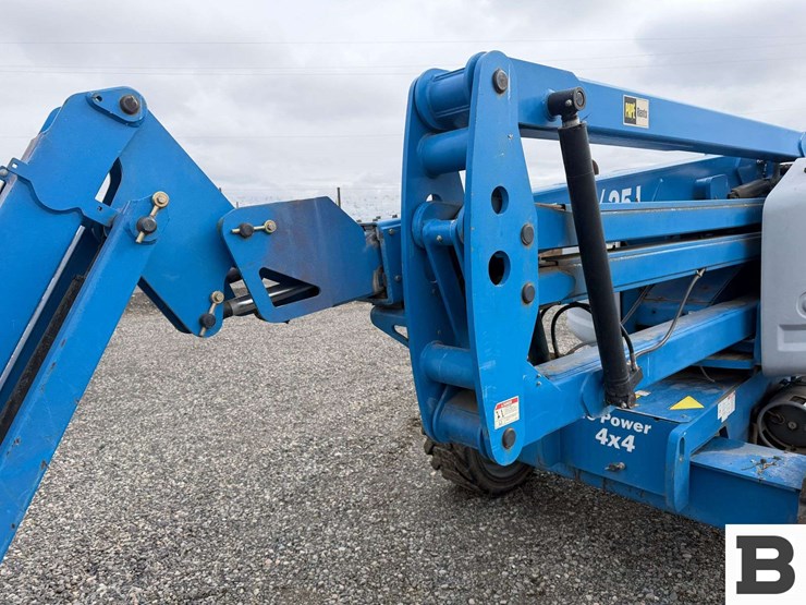 2012-genie-z45/25j-image-12