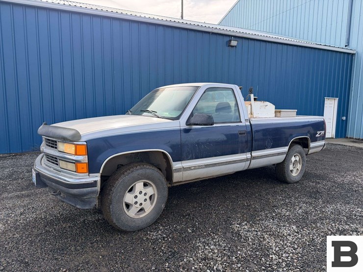 1996-chevrolet-gmt400-image-1