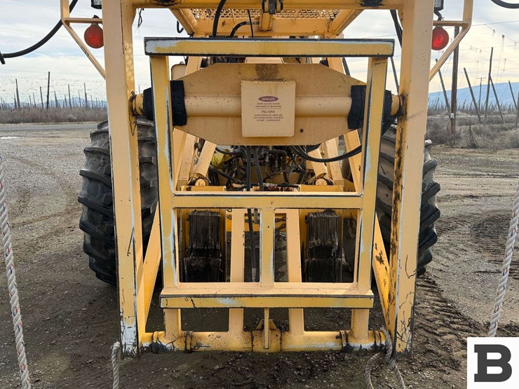 1995-international-915-image-9