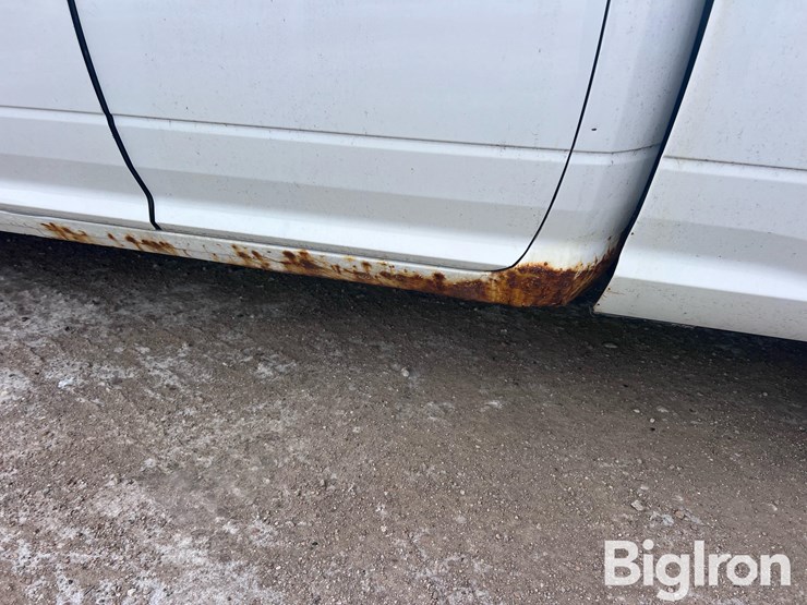 2013-ram-1500-st-image-12