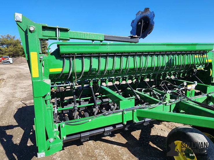 2017-john-deere-1590-image-14